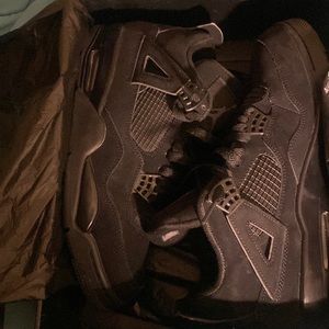 Black cats size 10.5